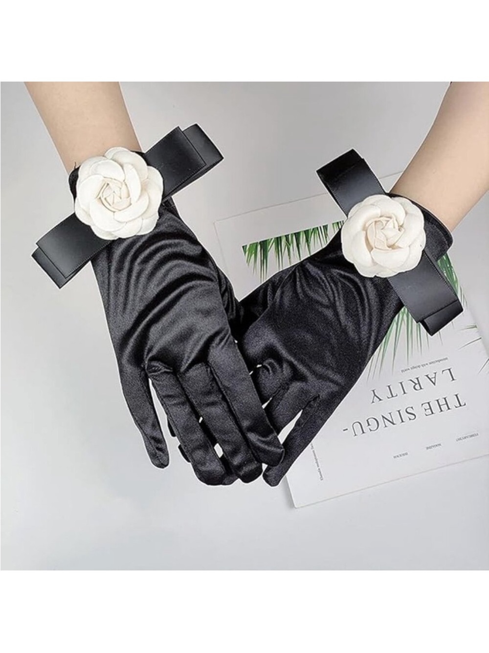 Exquisite Women's Gloves Black White Flower Evening Holiday Christmas Party - Picture 4 of 7